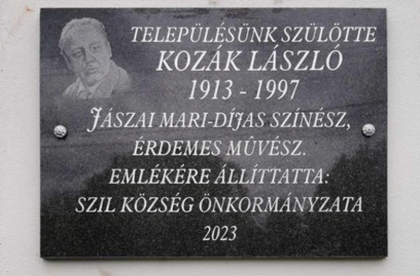 Emléktábla avatási ünnepség Szilban